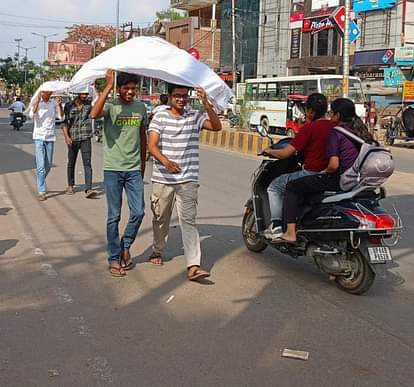 Sultanpur News: दिन में चढ़ा पारा, उमस ने किया बेहाल Temperature rises during the day, humidity makes you miserable