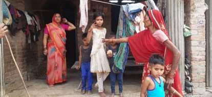 Raebareli News: सोते समय पति पर डाला खौलता तेल, चेहरा झुलसा Boiling oil was poured on the husband while he was sleeping, his face got burnt