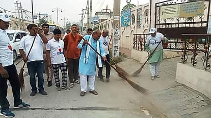 Rewari News: रेवाड़ी विधायक ने चलाया सफाई अभियान Rewari MLA launched cleanliness drive