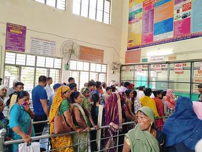 Ambedkar Nagar News: परचा बनवाने से इलाज तक लंबा इंतजार Long wait from getting the slip to treatment
