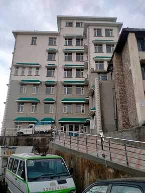 Hamirpur (Himachal) News: ऑपरेशन थियेटर तो मिला पर विशेषज्ञ तैनात करना भूला विभाग Operation theater was found but the department forgot to deploy experts.