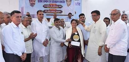 प्रशासनिक सेवाओं में नव चयनित युवा अनुभवी लोगों से समझें व सीखें : महिपाल ढांडा Newly selected youth in administrative services should understand and learn from experienced people: Mahipal Dhanda