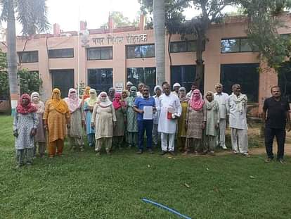 Rohtak News: कब्जे छुड़ाने की मांग, निगम कार्यालय पहुंचे बोहर के ग्रामीण Bohar villagers reached the corporation office demanding release of the occupation