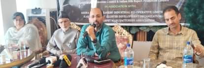 पैकेजिंग और जीआई टैग से मिलेगी नकली हस्तशिल्प से निजात : निदेशक Packaging and GI tag will get rid of fake handicrafts: Director