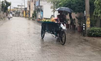 Yamuna Nagar News: दो दिन बारिश के आसार, यमुना का जलस्तर बढ़ा Chances of rain for two days, Yamuna water level rises