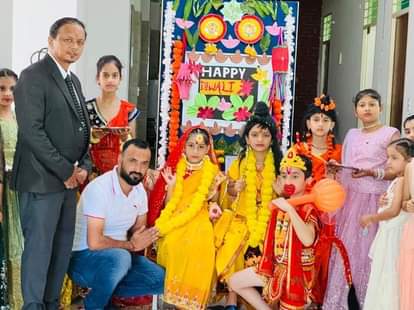 शिक्षा के साथ संस्कार, संस्कृति और इतिहास का ज्ञान जरूरी : सतीश तोमर diwali celebration in asian school ponta