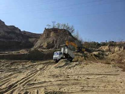 Jammu News: बारामुला में अवैध रेत खनन पर लोगों ने जताया रोष Baramulla, Illegal Sand Mining, Peoples Angry