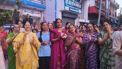 Mahendragarh-Narnaul News: प्रभात फेरी में गूंजे राधा रानी के जयकारे Radha Rani's praises echoed during the morning procession.
