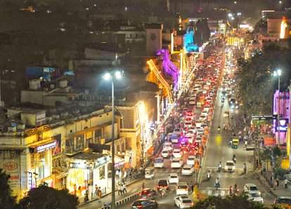 Lucknow News: दुल्हन सी सजी राजधानी The capital decorated like a bride