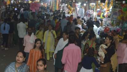 Hardoi News: धनतेरस की भांति सीधे दुकानों से हो खरीदारी तो कारोबार को मिले बढ़ावा Like Dhanteras, shopping directly from shops will boost business.