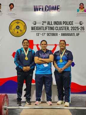 Rohtak News: पुलिस गेम्स 2025 में महम की रेशमा व डिंपी ने जीते स्वर्ण पदक Reshma and Dimpy from Meham won gold medals at the Police Games 2025.