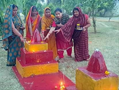 Bijnor News: खरना में बनाई गुड़ की खीर और रोटी का प्रसाद Prasad of jaggery kheer and roti made in Kharna