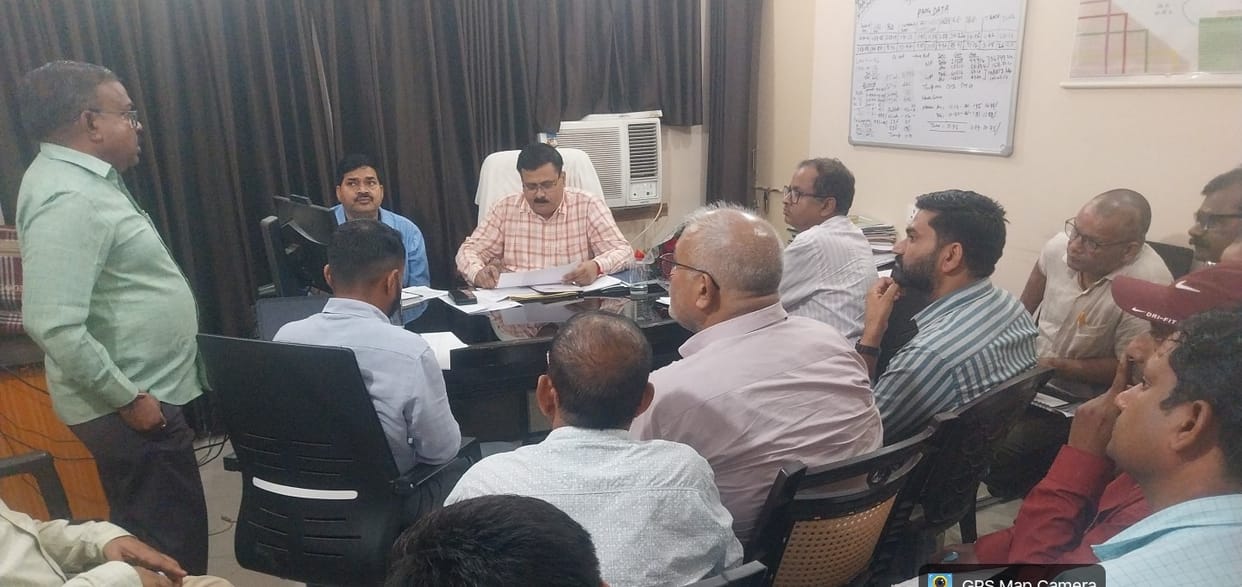Directives issued to crack down on 18 high-loss feeders during deliberations on power sector reforms.