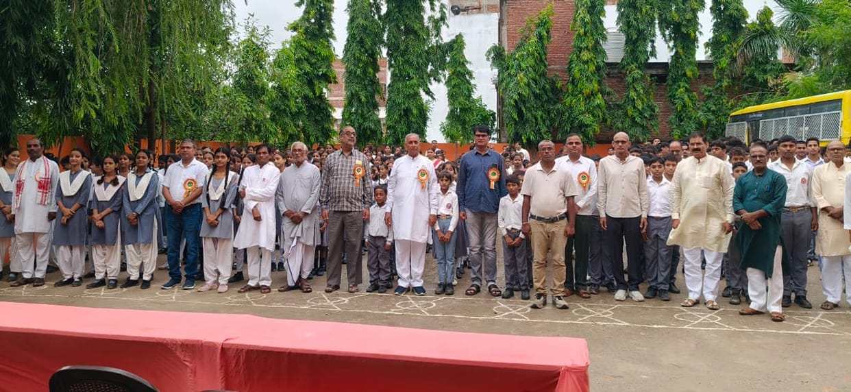 Mass singing on the 150th anniversary of Vande Mataram