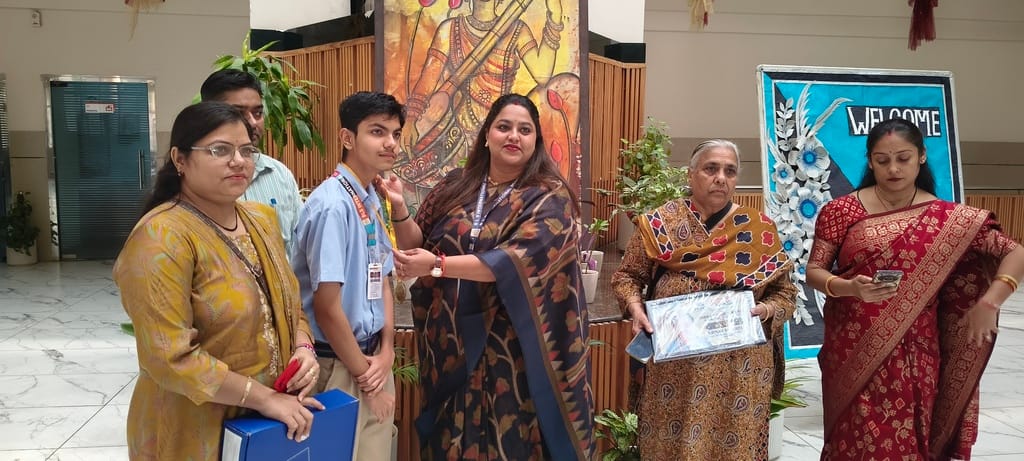 डिया जीनियस अवॉर्ड ओलंपियाड- 2026 में राष्ट्रीय स्तर पर पहला स्थान आने पर अर्णव शर्मा को सम्मान