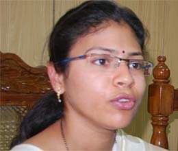 दुर्गा के खिलाफ अपशब्द बर्दाश्त नहीं, मांगा जवाब national women commission strict in durga shakti nagpal case