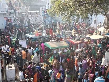 बूढ़े बाबा की दूज पर उमड़े श्रद्धालु Budha Baba's dooj devotees worship