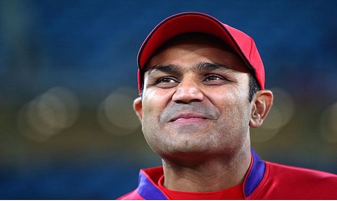Viral and trending Virender Sehwag's two liner application for team India Coach