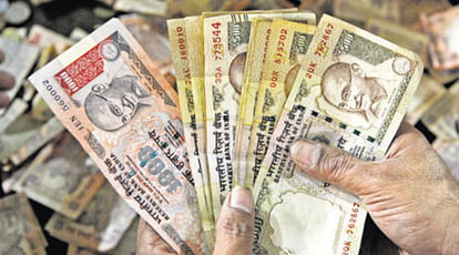 NRIs syndicate is active for exchanging old rs500 & rs1000 notes at huge-premium