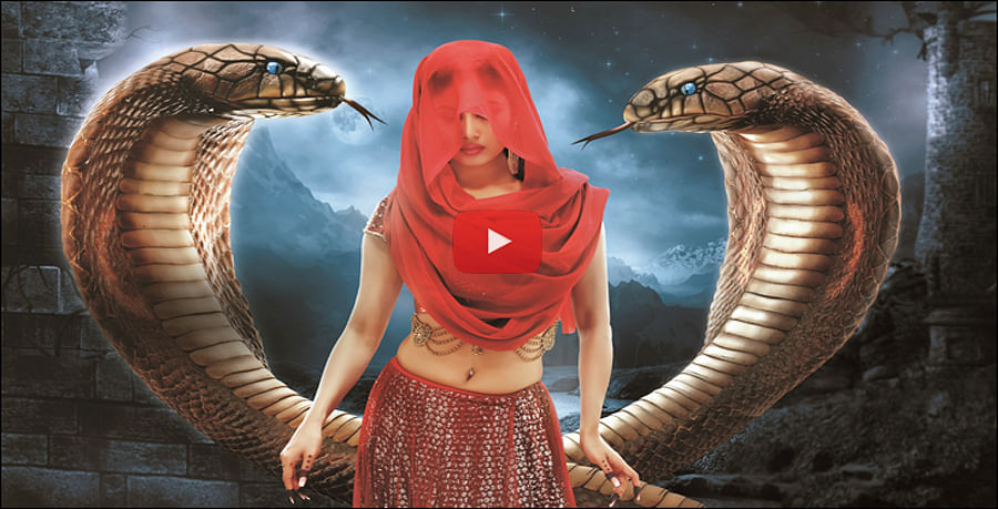 TV Serial Naagin Fame Mauni Roy dance viral on internet 