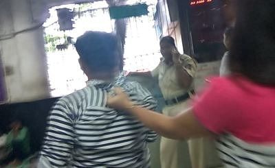 Mumbai women dragged a man to his call after winked on public place