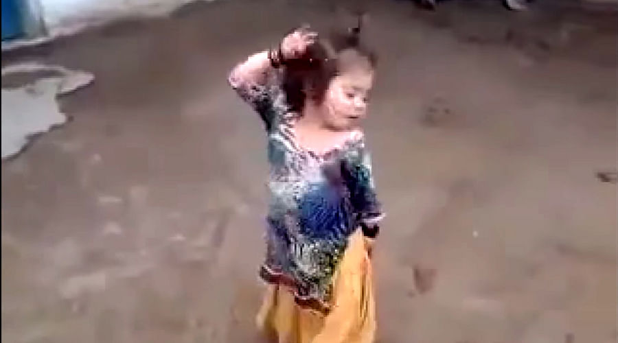 Baby Girl rocks internet with her dance moves like Sapna Chowdhary