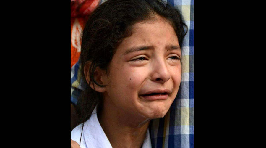 Kashmir Police DIG writes a To Daughter Of Martyr Cop Is searing Our Hearts