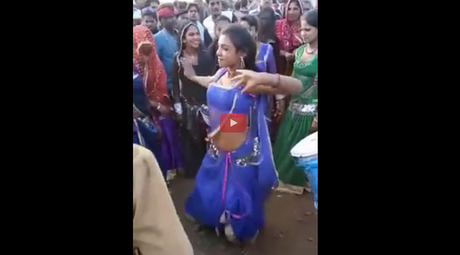 Desi Girl dances on mere rashke qamar song, video goes viral