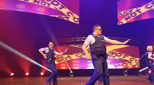 New Zealand police officers dance battle with Indian dancers at Diwali Festival 2017