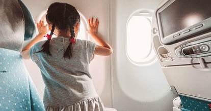 7-year-old girl takes train and boards plane despite not having a ticket 