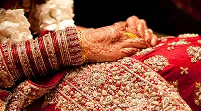 Groom wants his favorite bike in dowry but bride parents mortgaged them in lucknow