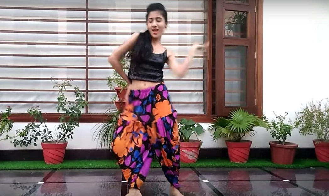 Dance on pallo latke song goes viral on internet  