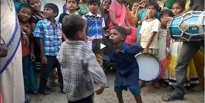 Funny dance performance of children will burst you into laughter 