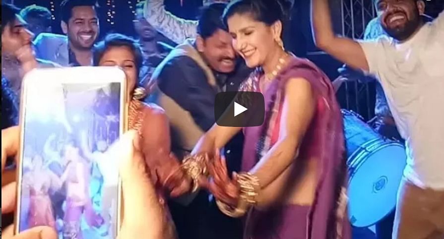 Sapna Chaudhary dance on his brother wedding goes viral on Social Media 