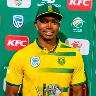 Cricketer Lungi Ngidi struggles for life from selling peanuts to IPL 