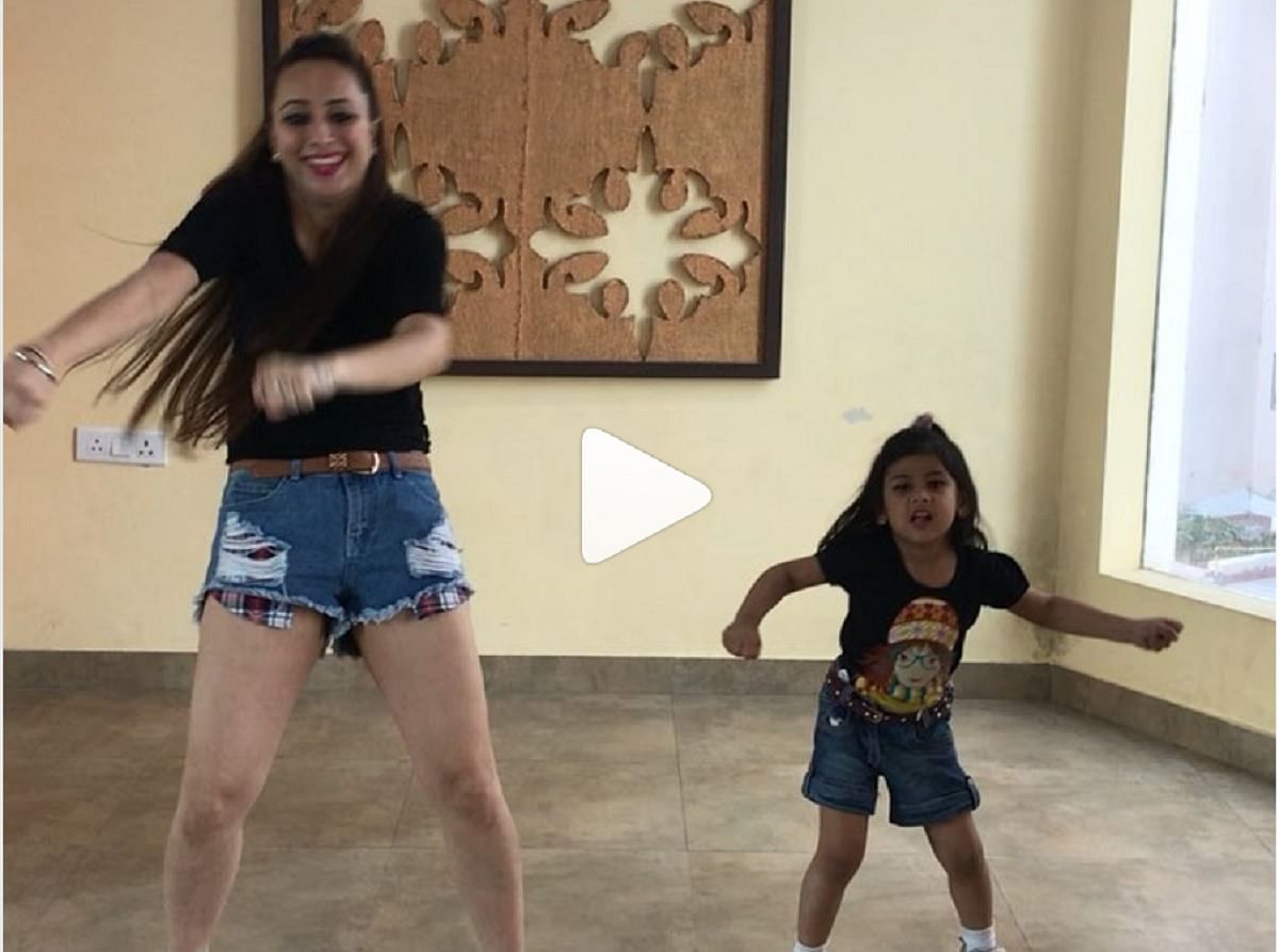 Cute kid dance on Bom Diggy Diggy song goes viral on Social media 