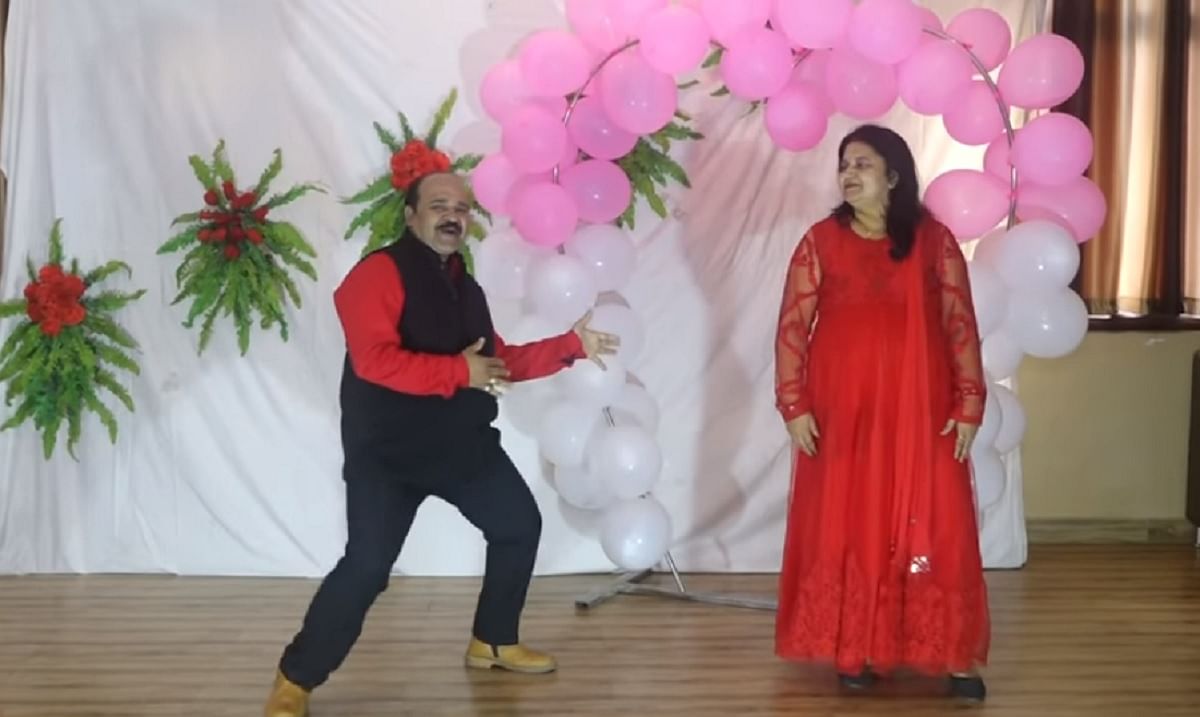 Dabbu uncle is back with Mithun Chakraborty Song dance and nailed the social media