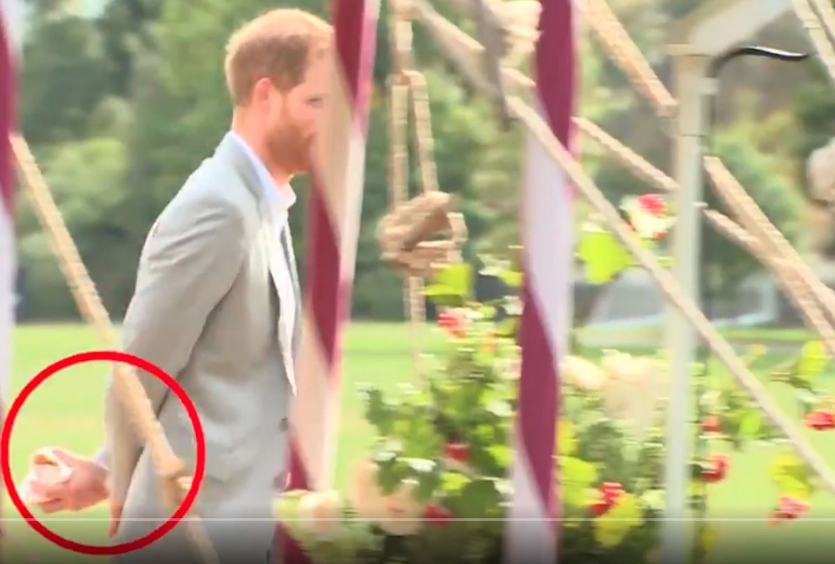 Britain Prince Harry caught during stealing Samosa