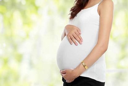 17 months pregnant woman but Doctor refuses to delivering delivery