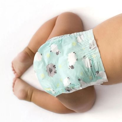 Scotland woman shocked her two years old daughter started bleeding found glass inside diaper