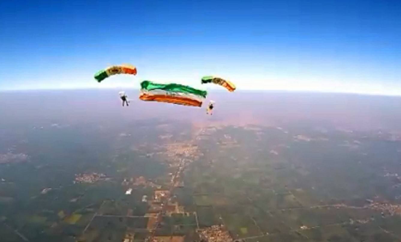 adventures action at the height of 8000 feet of indian air force on 70th republic day