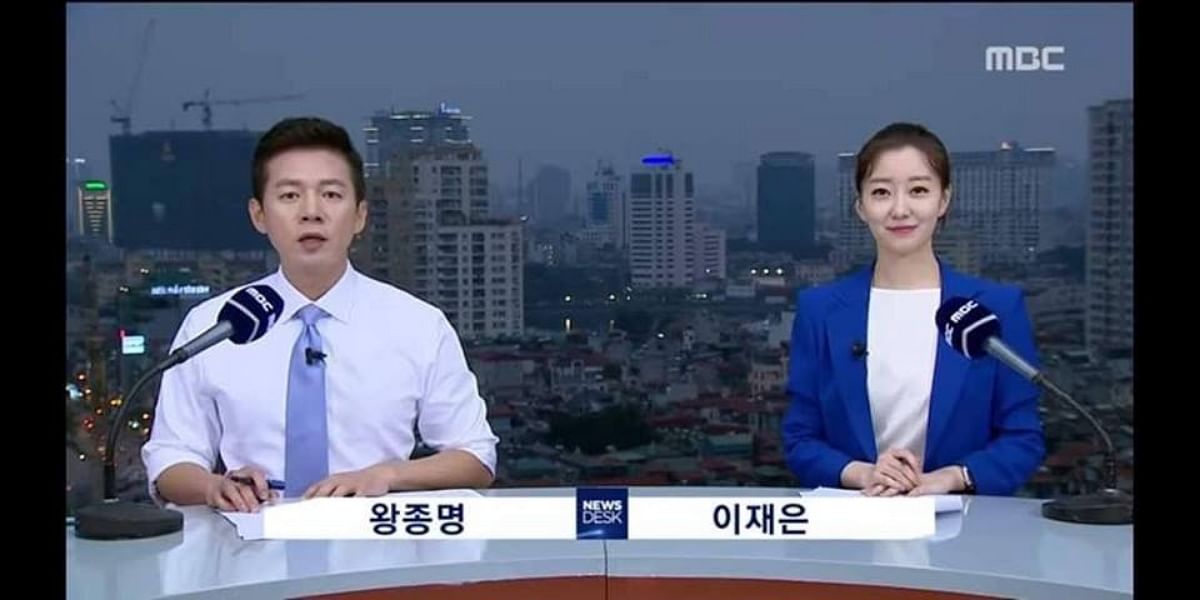 korea news channel anchors read news on roof showing real background pictures viral