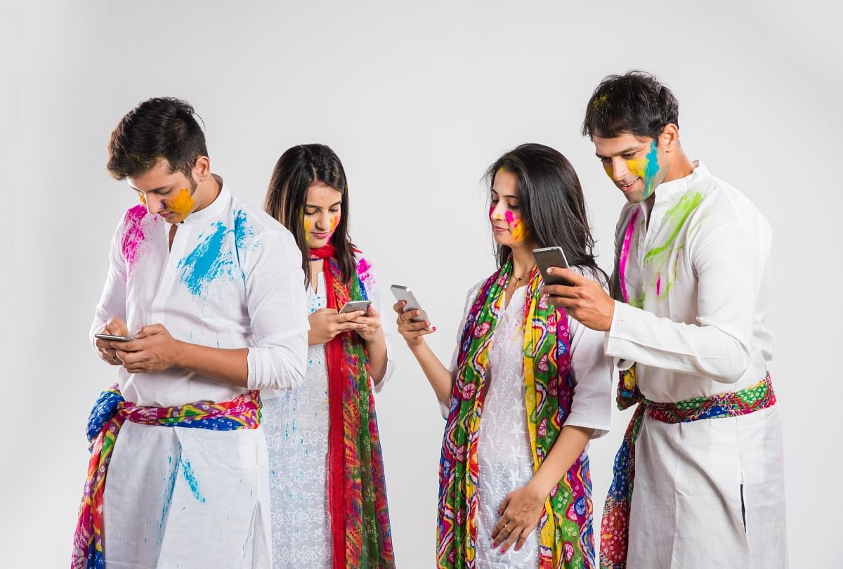 Holi 2019 message from researcher of Facebook wall make satire writer sad due to language disrespect