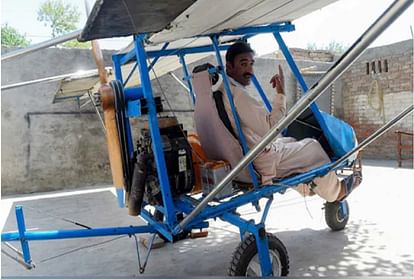 A popcorn seller build his own plane
