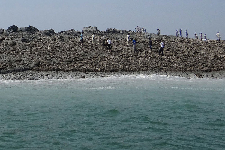 pakistan island disappears which was formed by earthquake