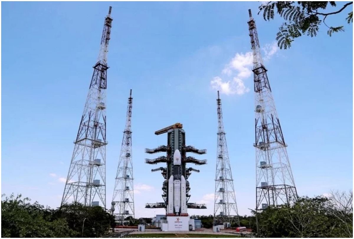 isro launch of chandrayaan 2 pm modi and people congratulations to incredible scientists