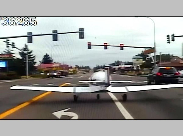 viral video of emergency plane landing on busy road