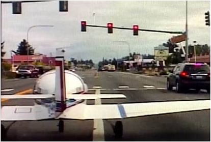 viral video of emergency plane landing on busy road