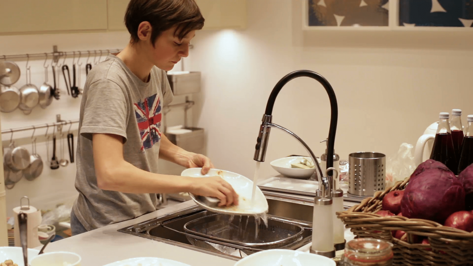 american mom gives household task to their children to get IPhone