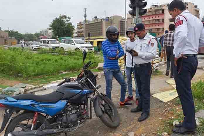 asit kumarr modi share a dangerous formula to avoid traffic challan